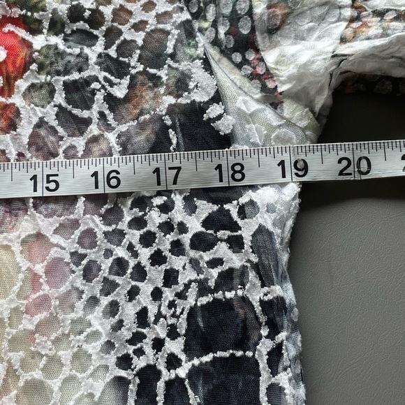 Flew De Lis Boho Animal Print Lace Blouse – Size Medium - Picture 11 of 12